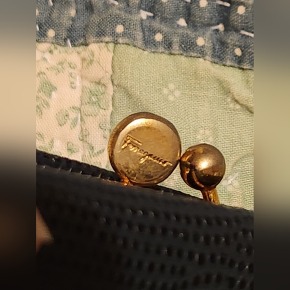 SOLD! Salvatore Ferragamo Black leather Tri-fold wallet. - Picture 8 of 15